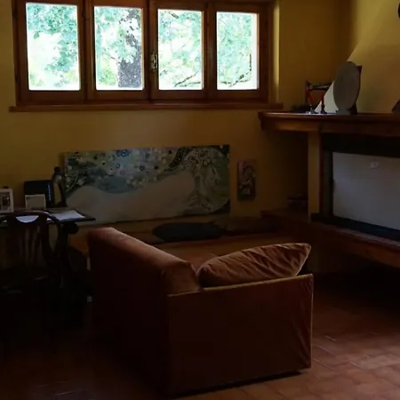 Nel Bosco, Scappo In Umbria *